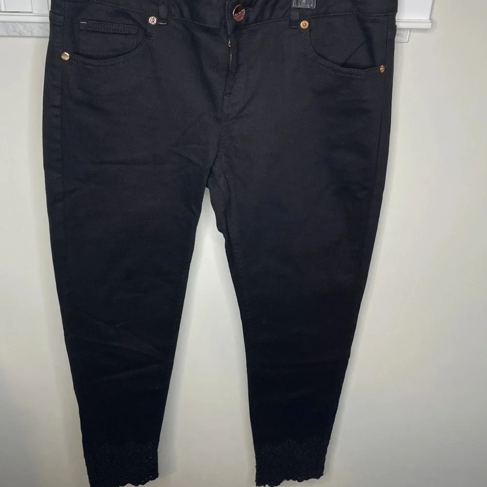 Ted Baker Massiee Embroidered Hem Skinny Jean Size 30 Black